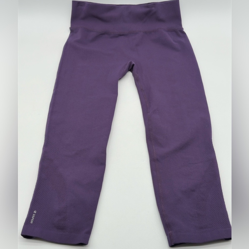 Champion Performance Vapor Technology Purple Capri Leggings‎ Women's S